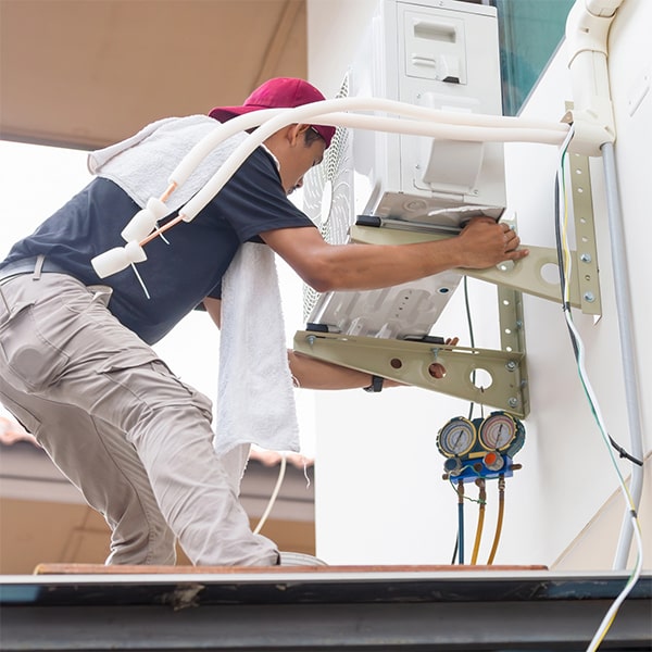 es recomendable realizar alguna preparación previa a la instalación de aire acondicionado, como limpieza y despeje del área